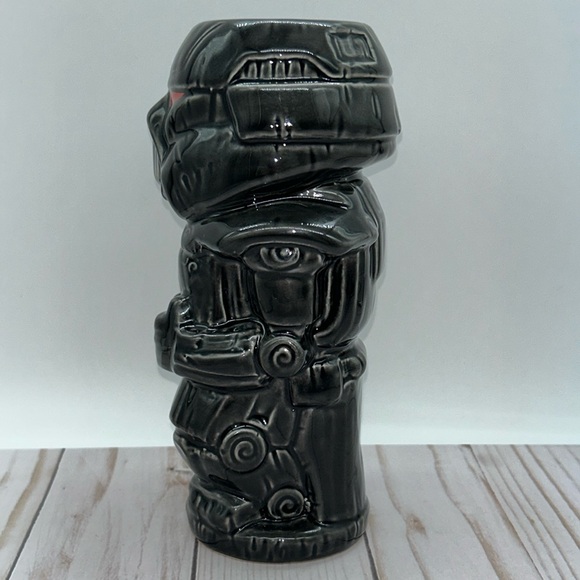 Star Wars The Mandalorian 2021 Geeki Tikis Dark Trooper Series 2 Cup - Picture 3 of 6